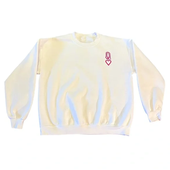 Queen Of Hearts Women’s Graphic Crewneck Sweatshirt - Picture 1 of 6